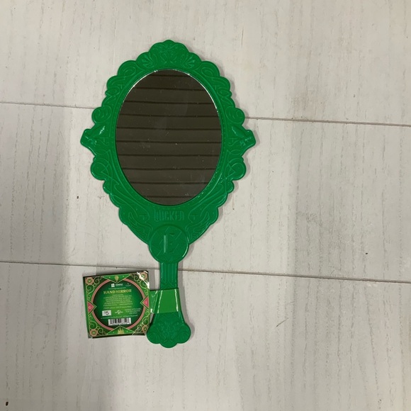 NWT Wicked cup and double sided mirror pink and green - Picture 7 of 7